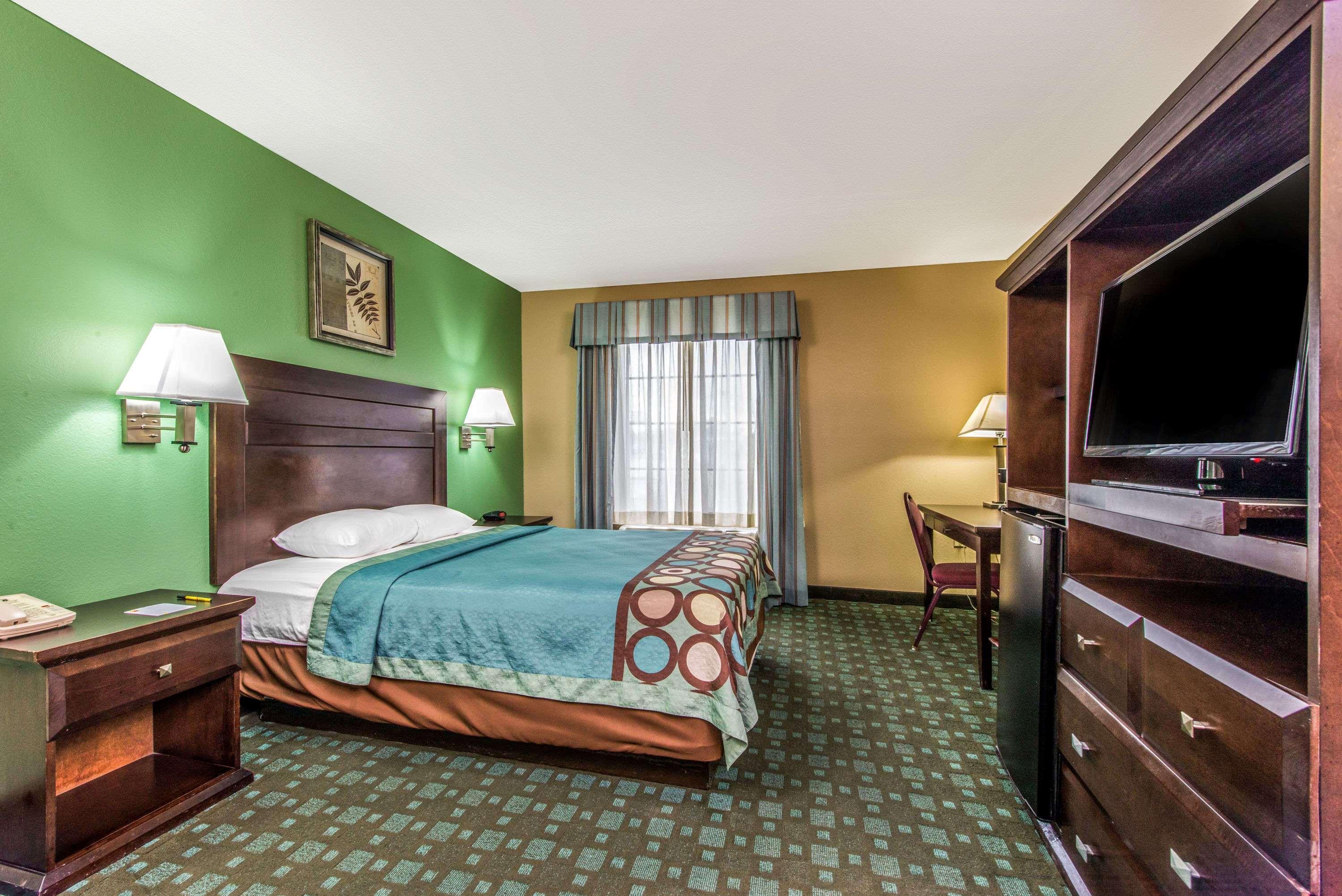 Super 8 By Wyndham Lake Charles/Sulphur Eksteriør billede
