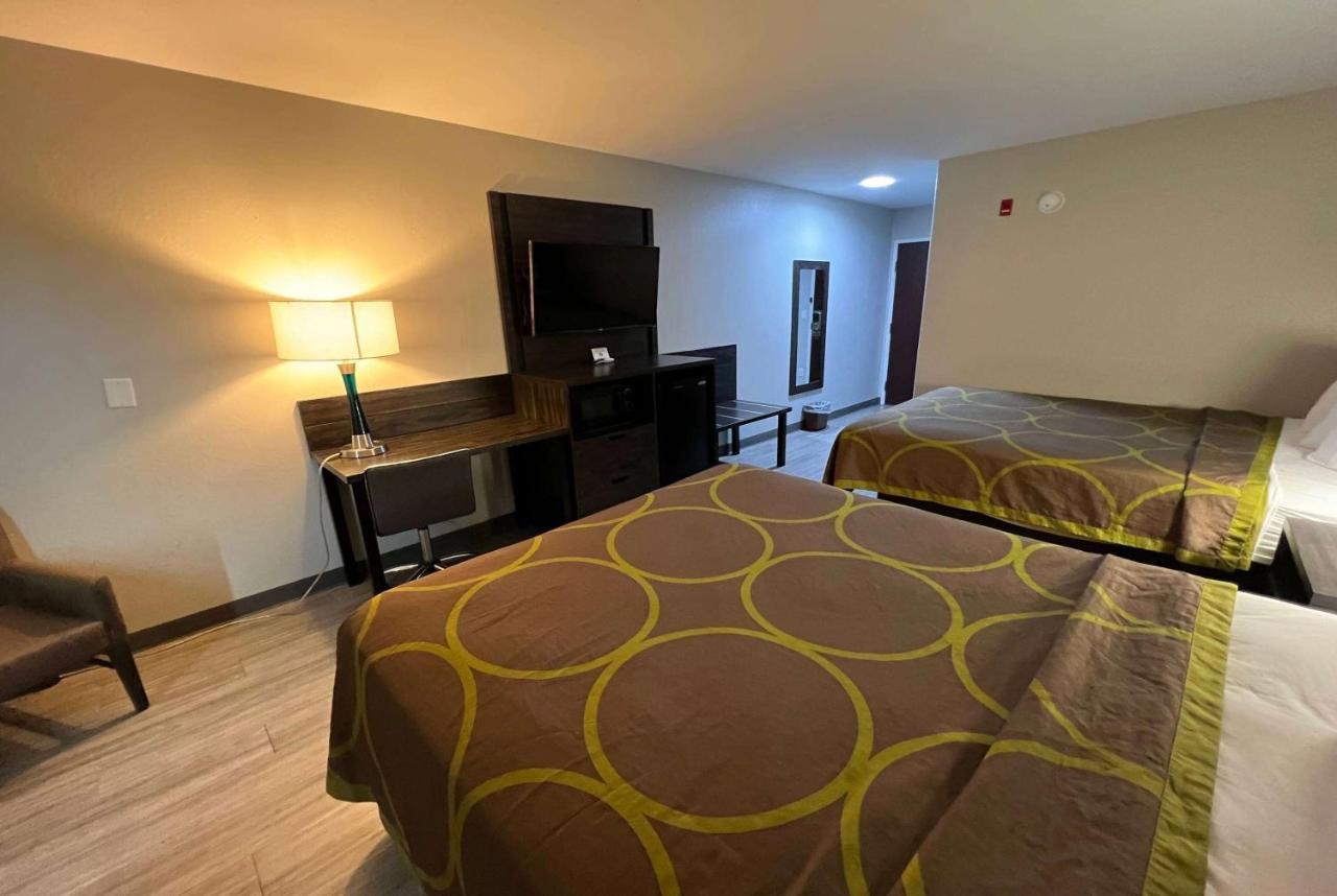 Super 8 By Wyndham Lake Charles/Sulphur Eksteriør billede